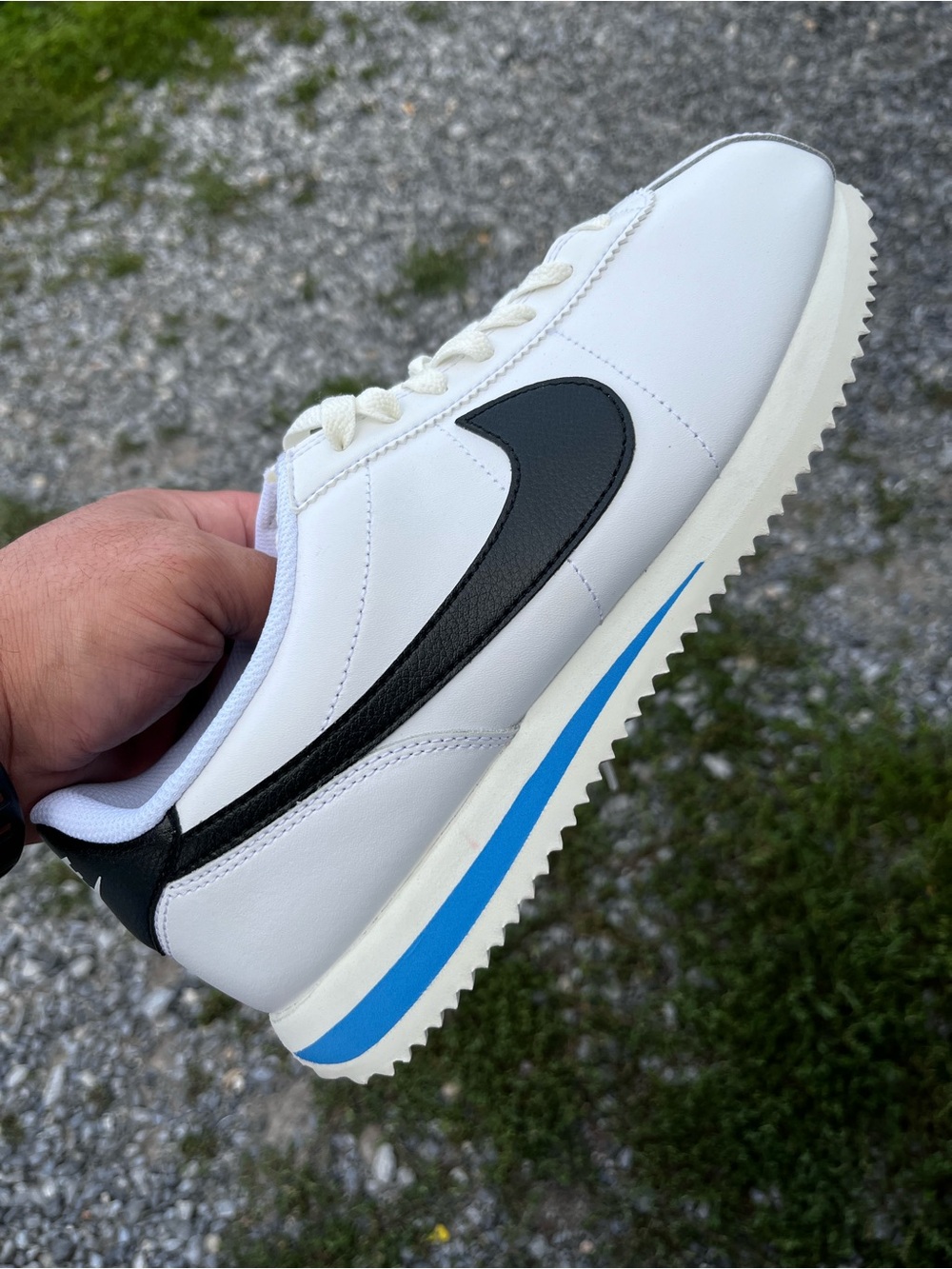Nike Cortez
Lifestyle/Athletic
Streetwear Shoes
Size 9 for Women
